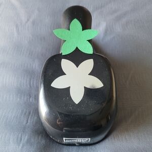 Stampin' Up Punch- Paper Shapers